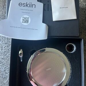 Eskiin filtered Shower Head